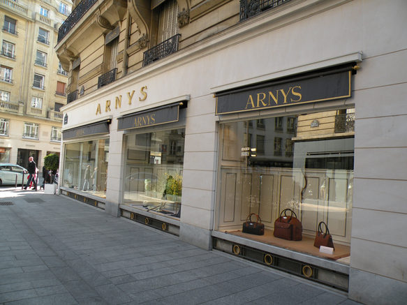  boutiaue Arnys, rue Récamier